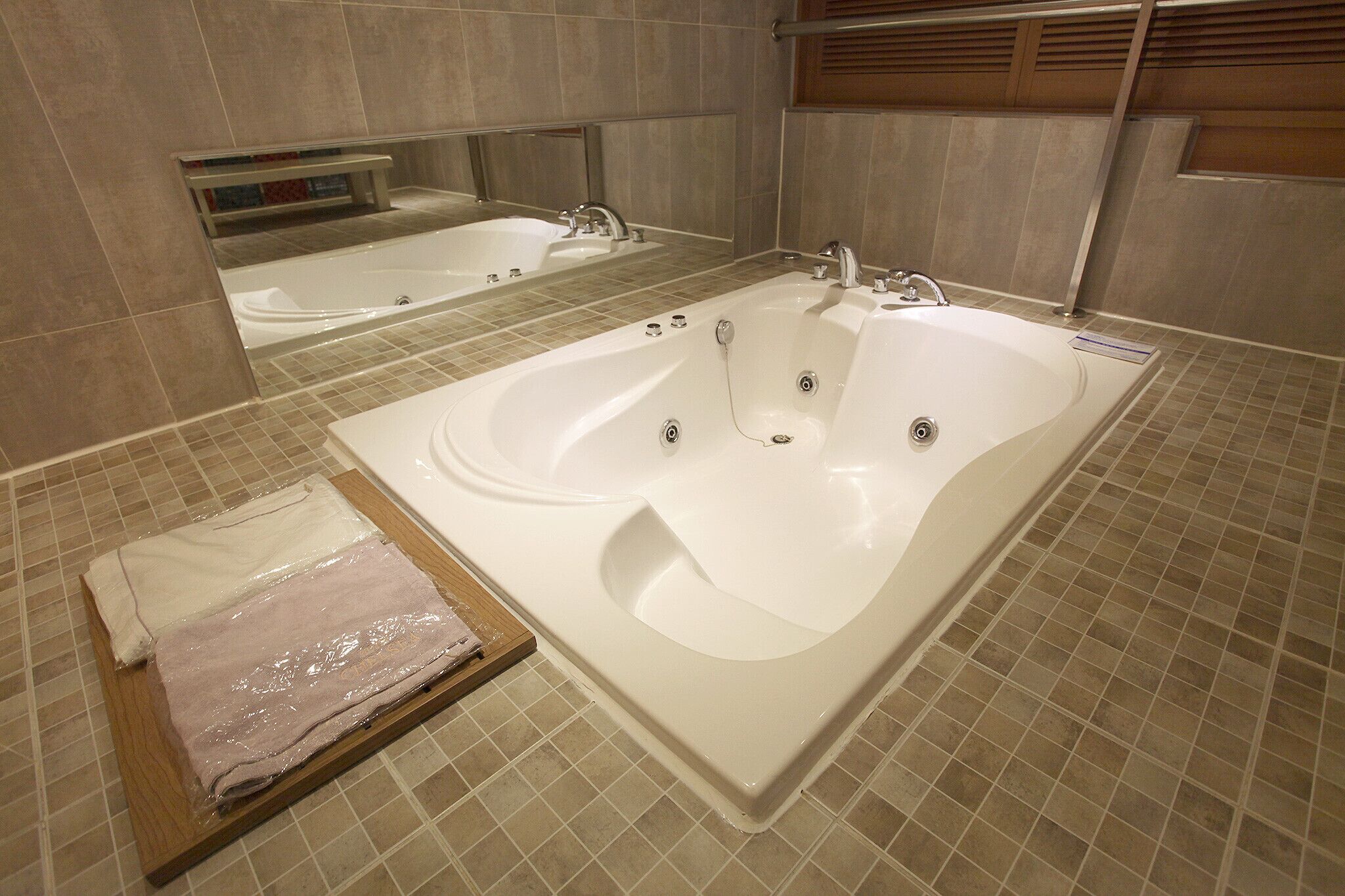 Chelsea The Premium Hotel