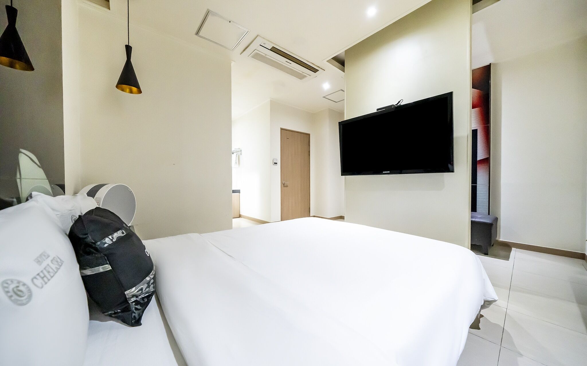 Chelsea The Premium Hotel