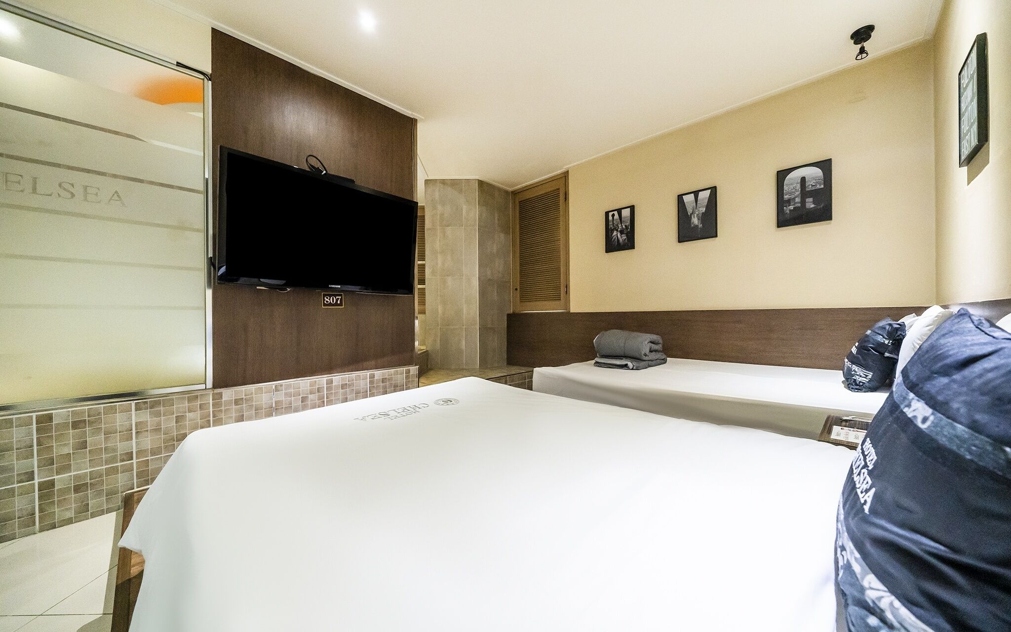 Chelsea The Premium Hotel