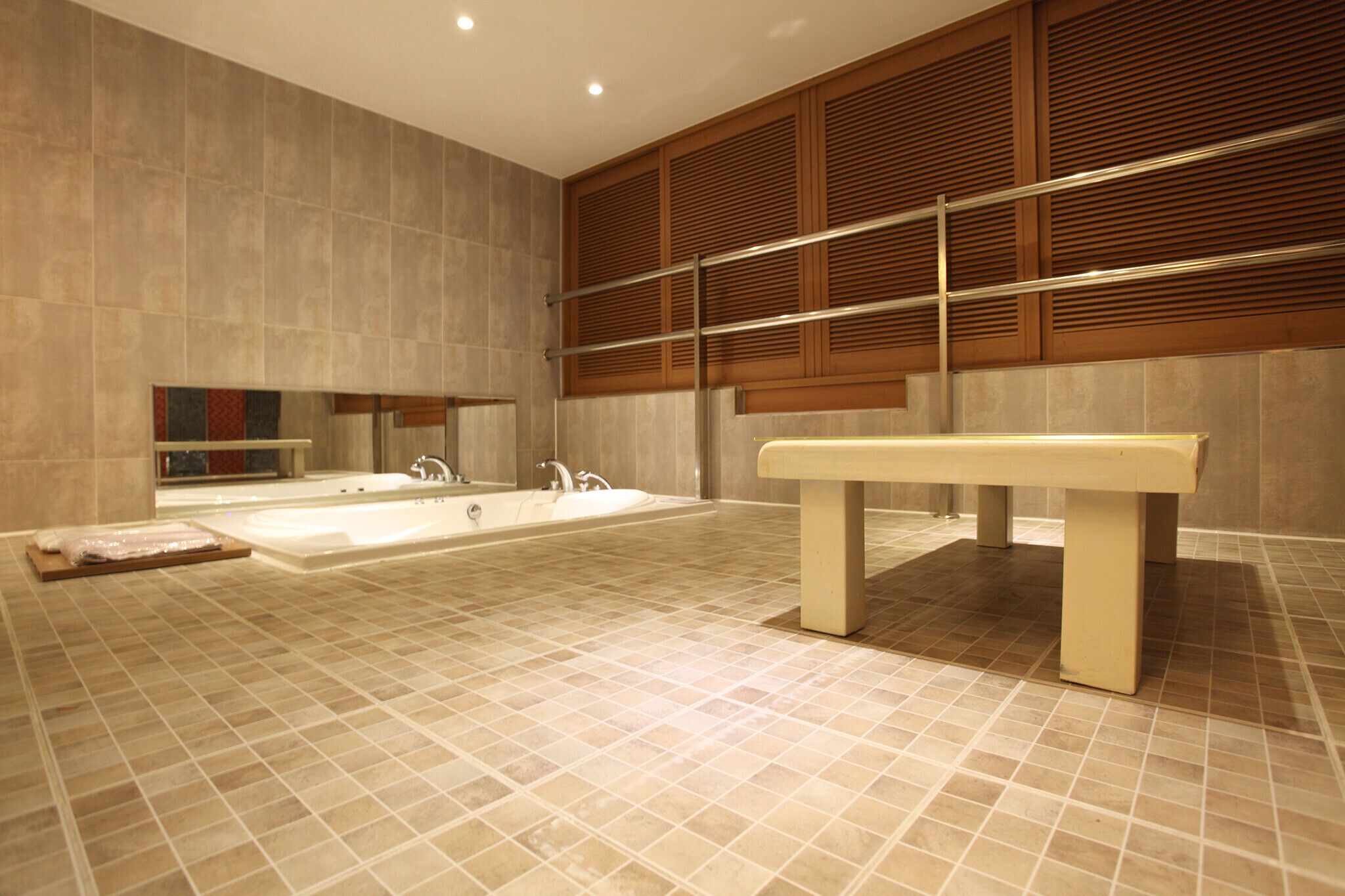 Chelsea The Premium Hotel