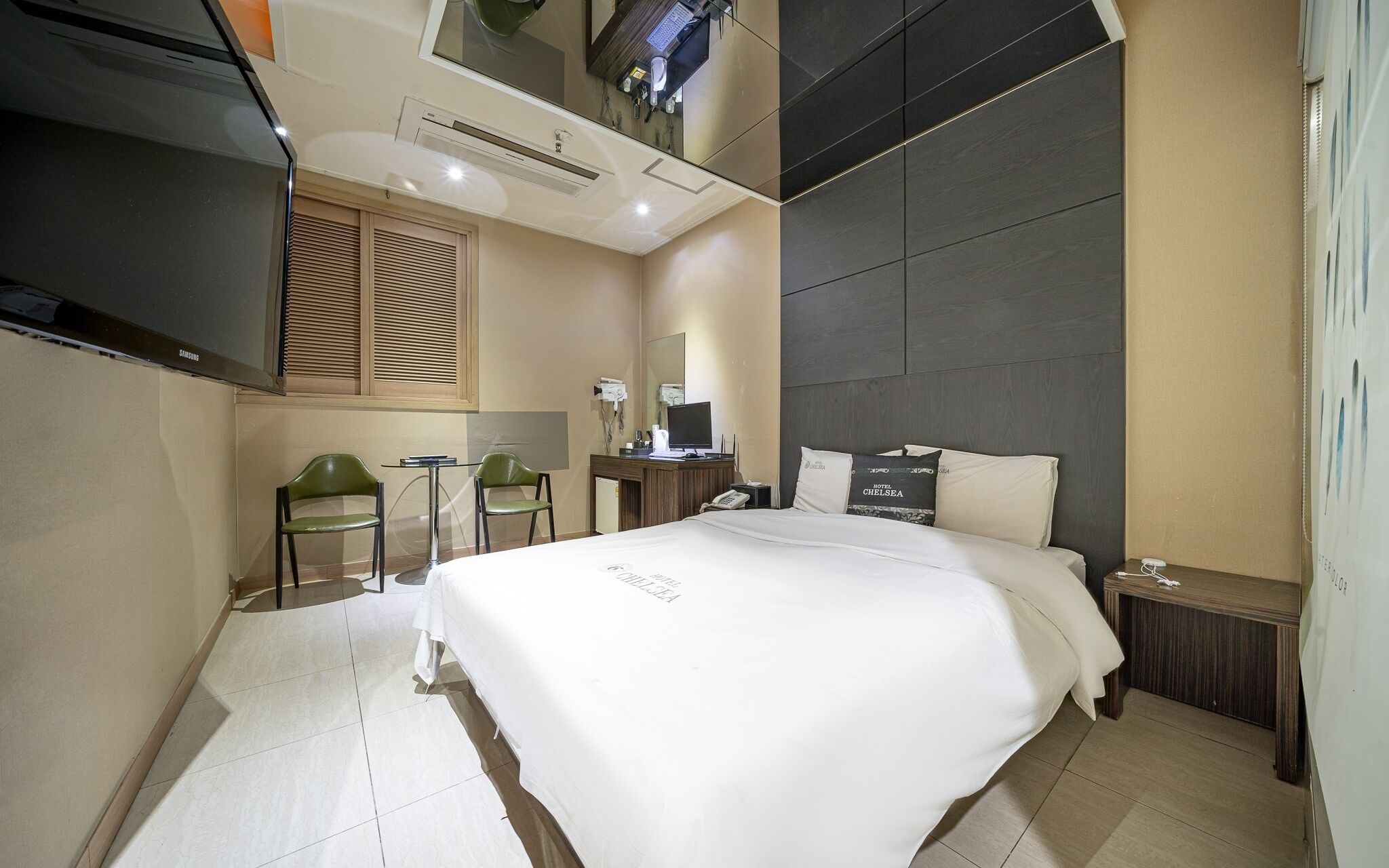 Chelsea The Premium Hotel