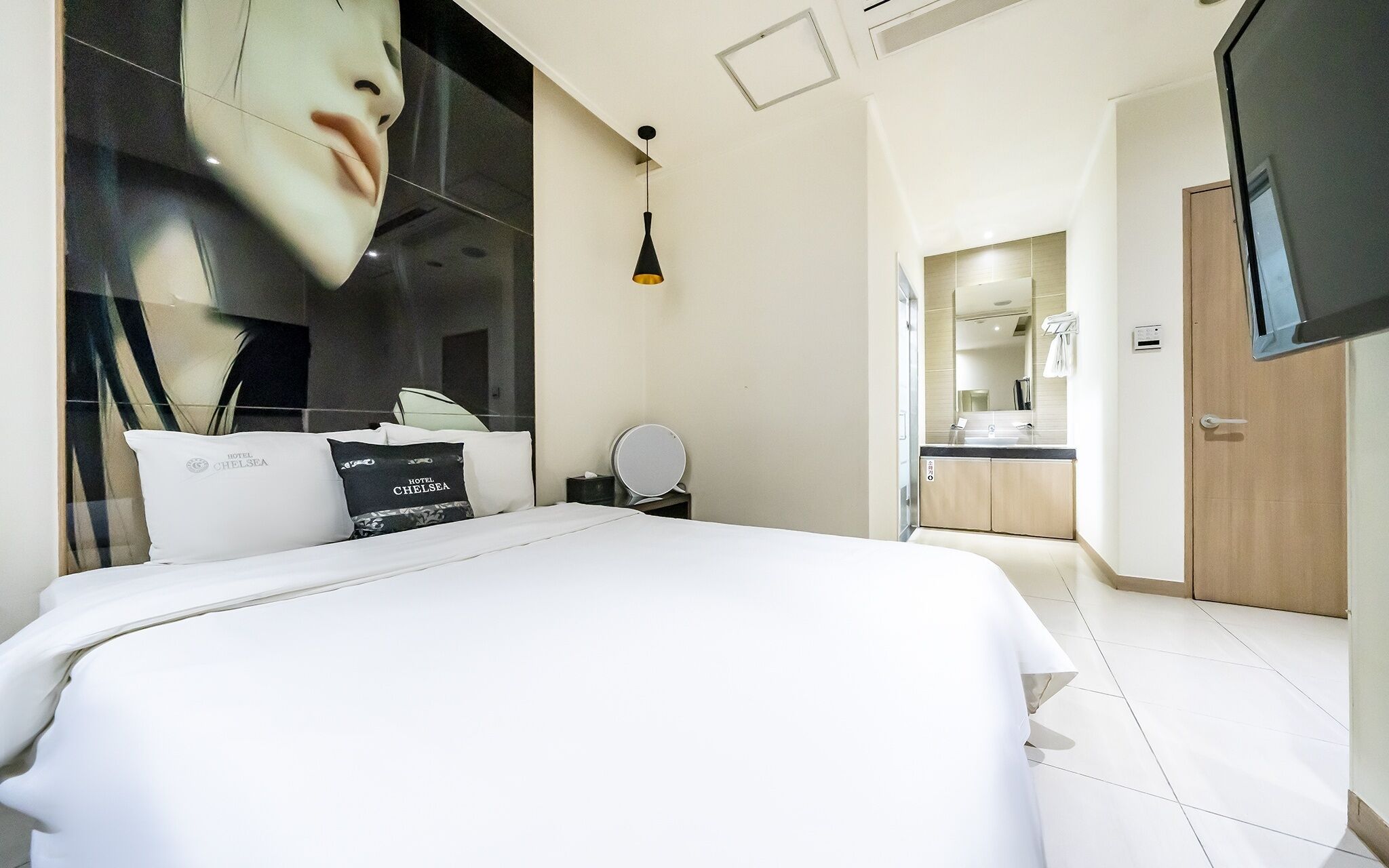 Chelsea The Premium Hotel