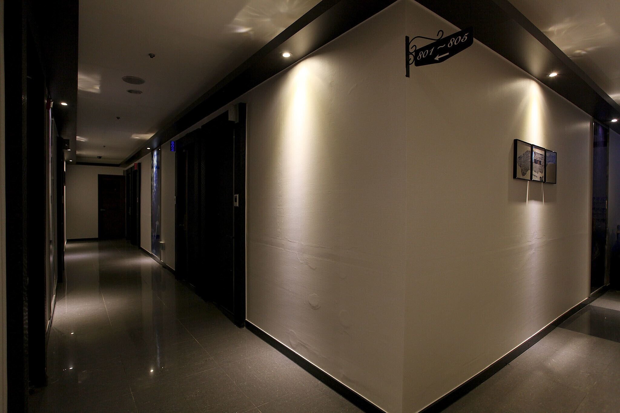 Chelsea The Premium Hotel