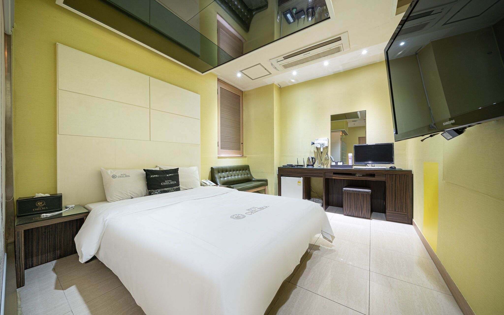 Chelsea The Premium Hotel