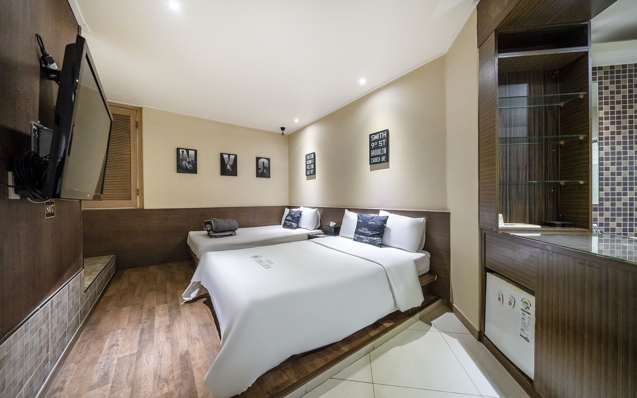 Chelsea The Premium Hotel