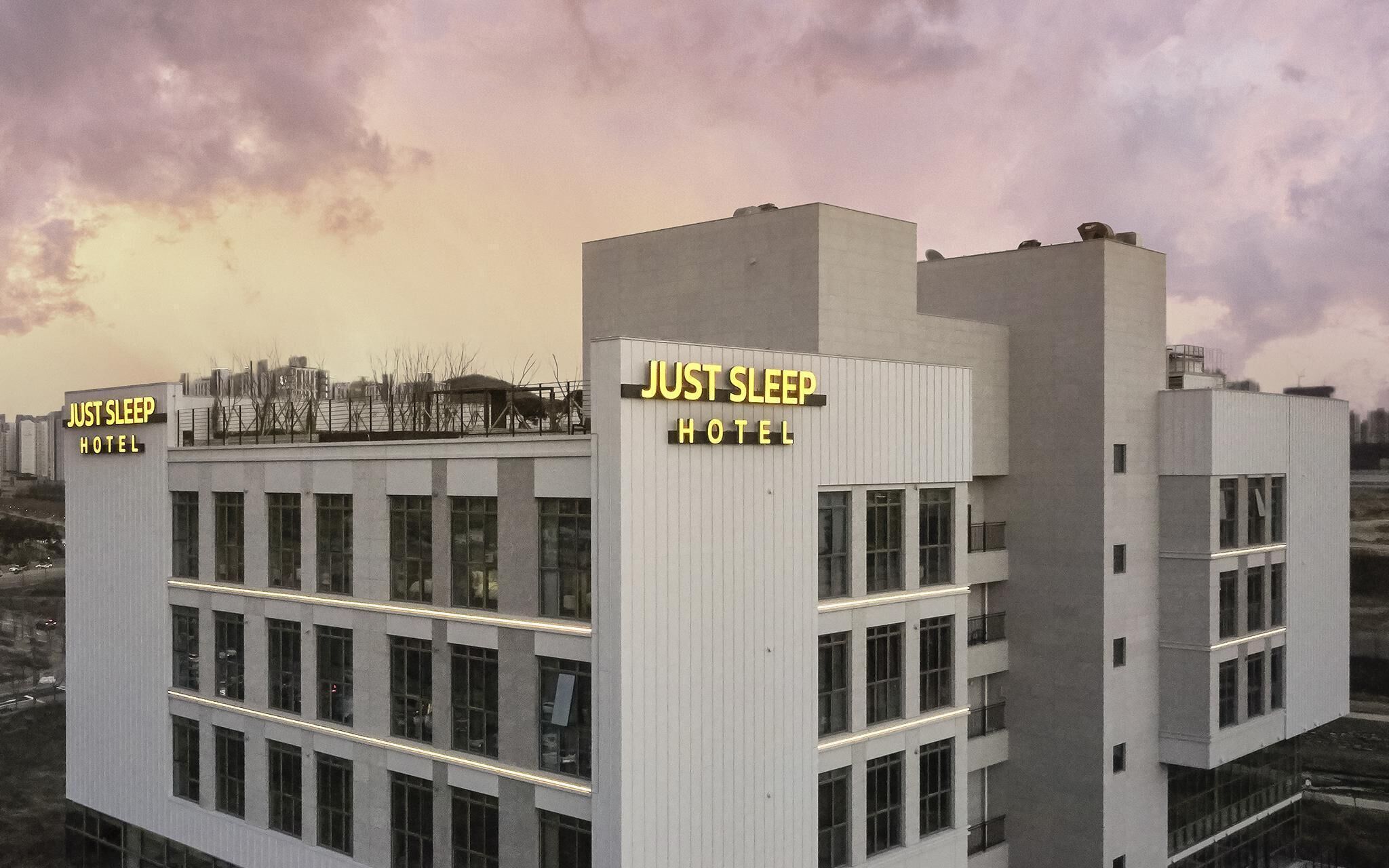 Dongtan Station Obut Hotel