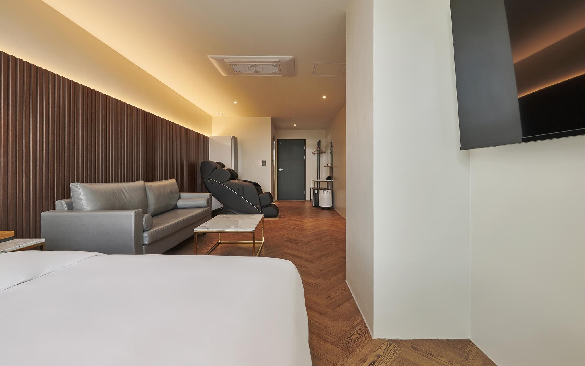 Dongtan Station Obut Hotel