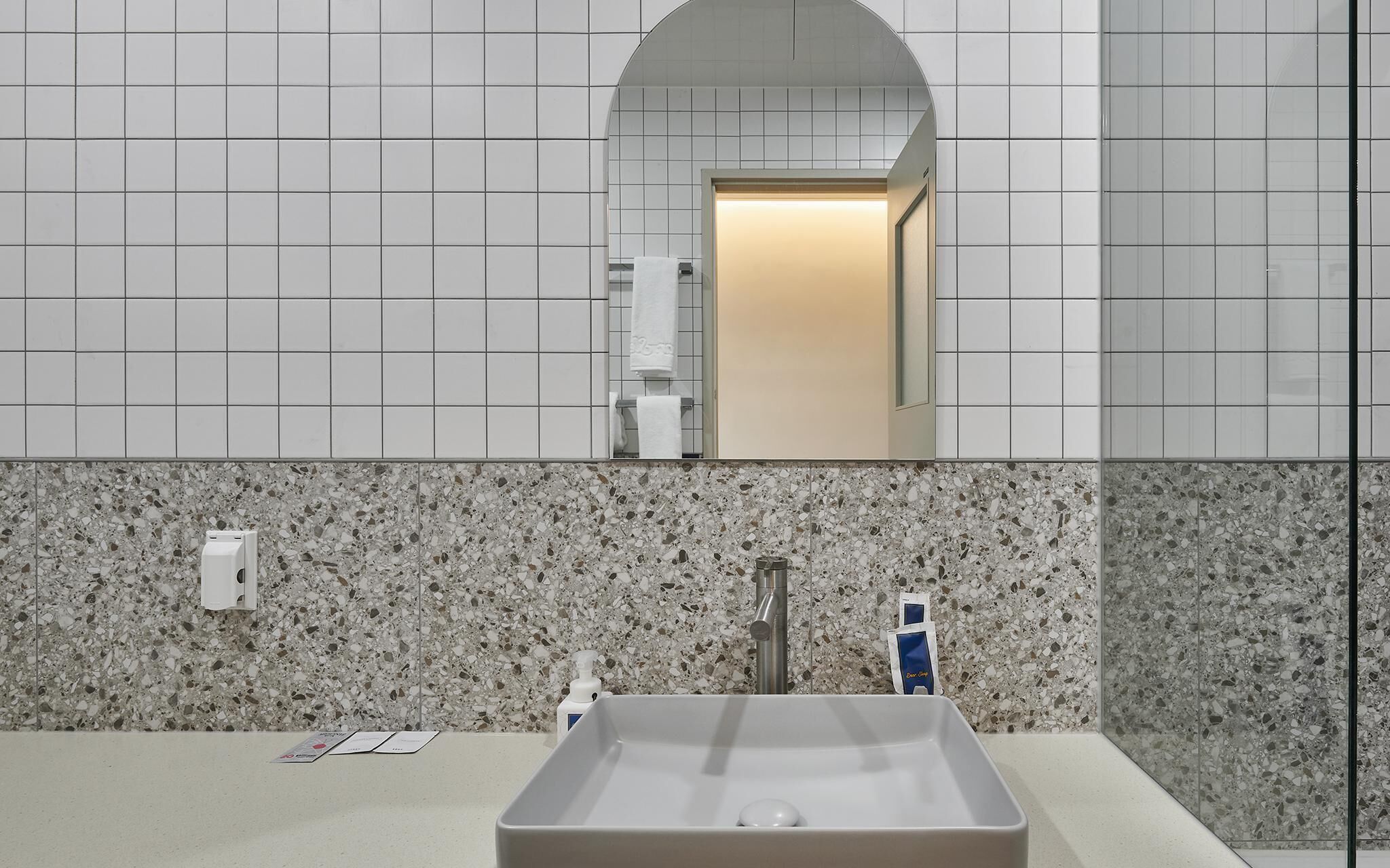 Dongtan Station Obut Hotel
