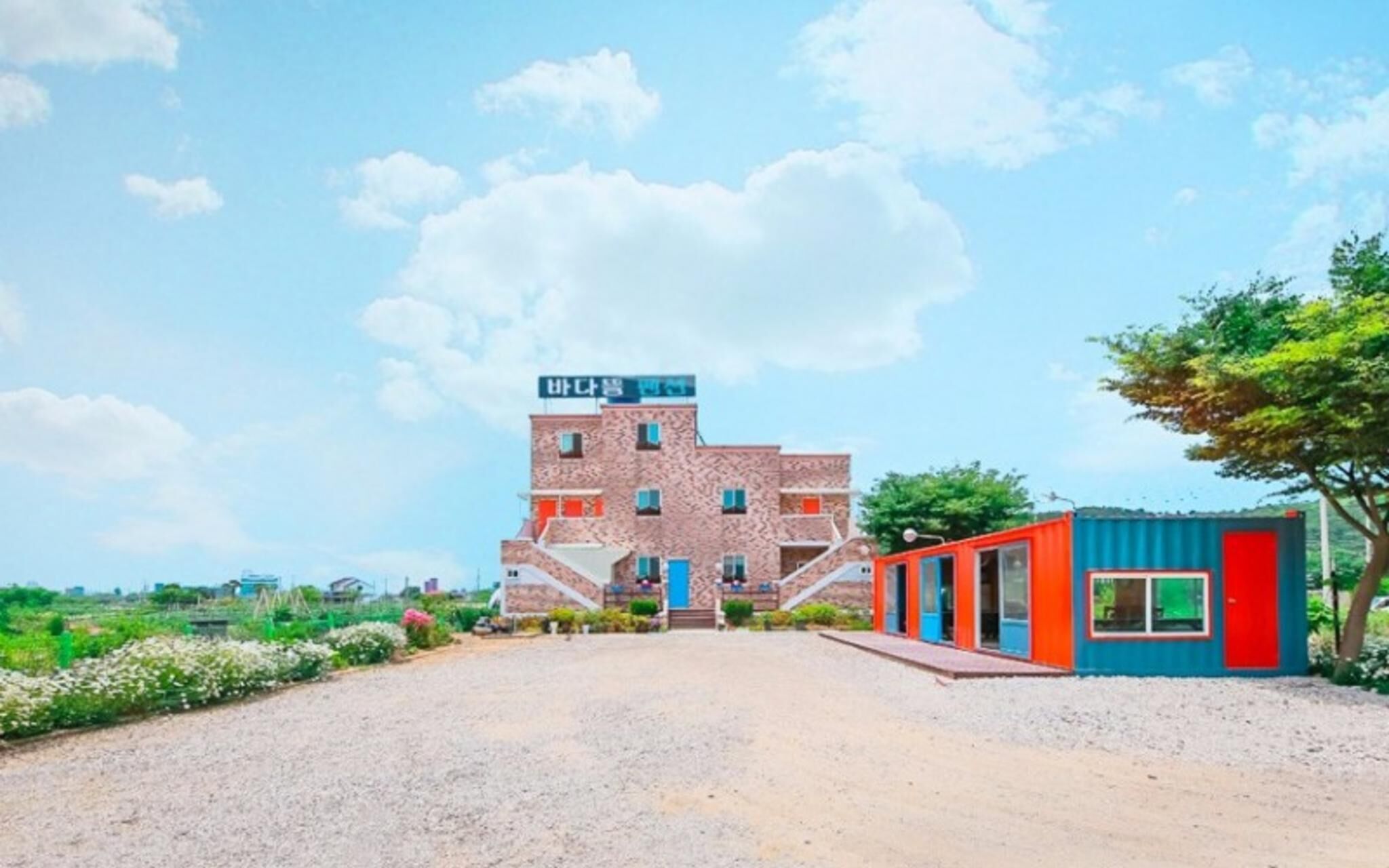 Hwaseong Badateuriyagi Pension
