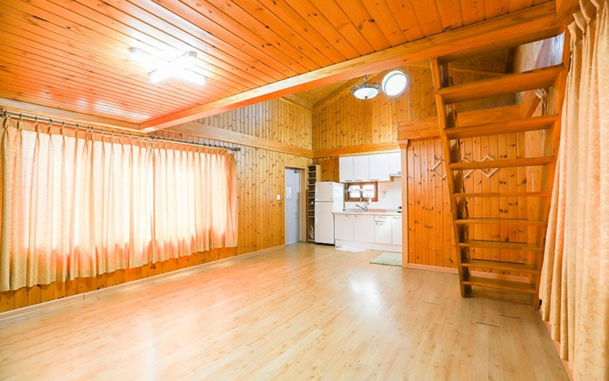 Hwaseong Byeolbitsarangchae Pension