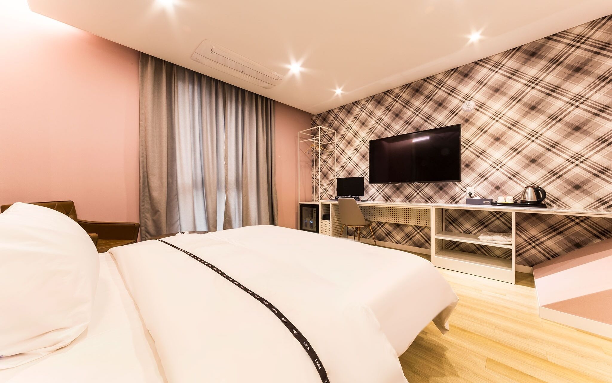Hwaseong Habibi Drive-in Motel