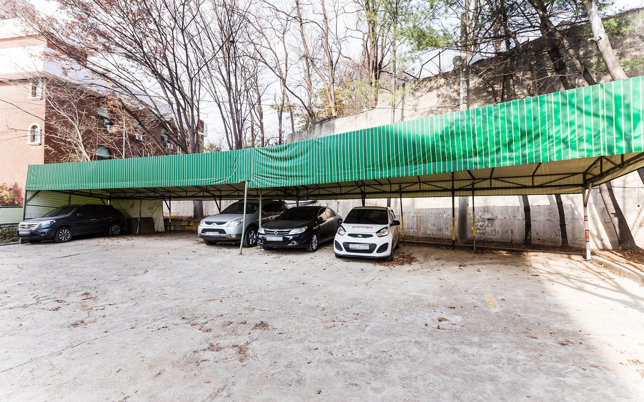 Hwaseong Leon