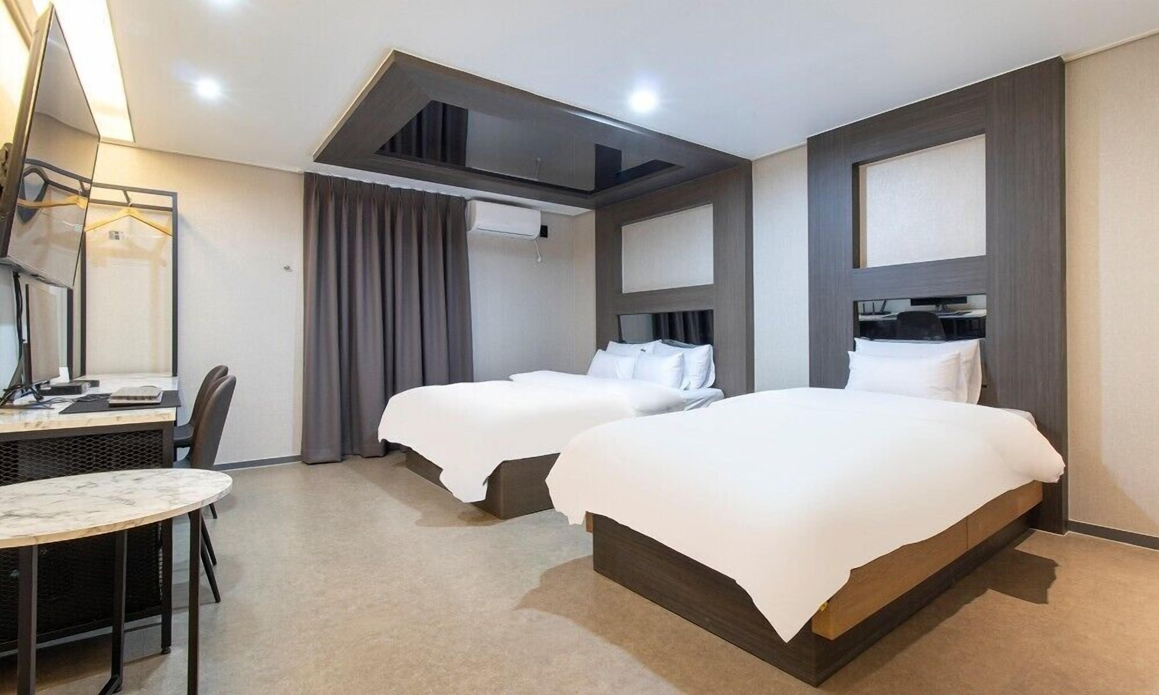 Hwaseong Stay13 Hotel