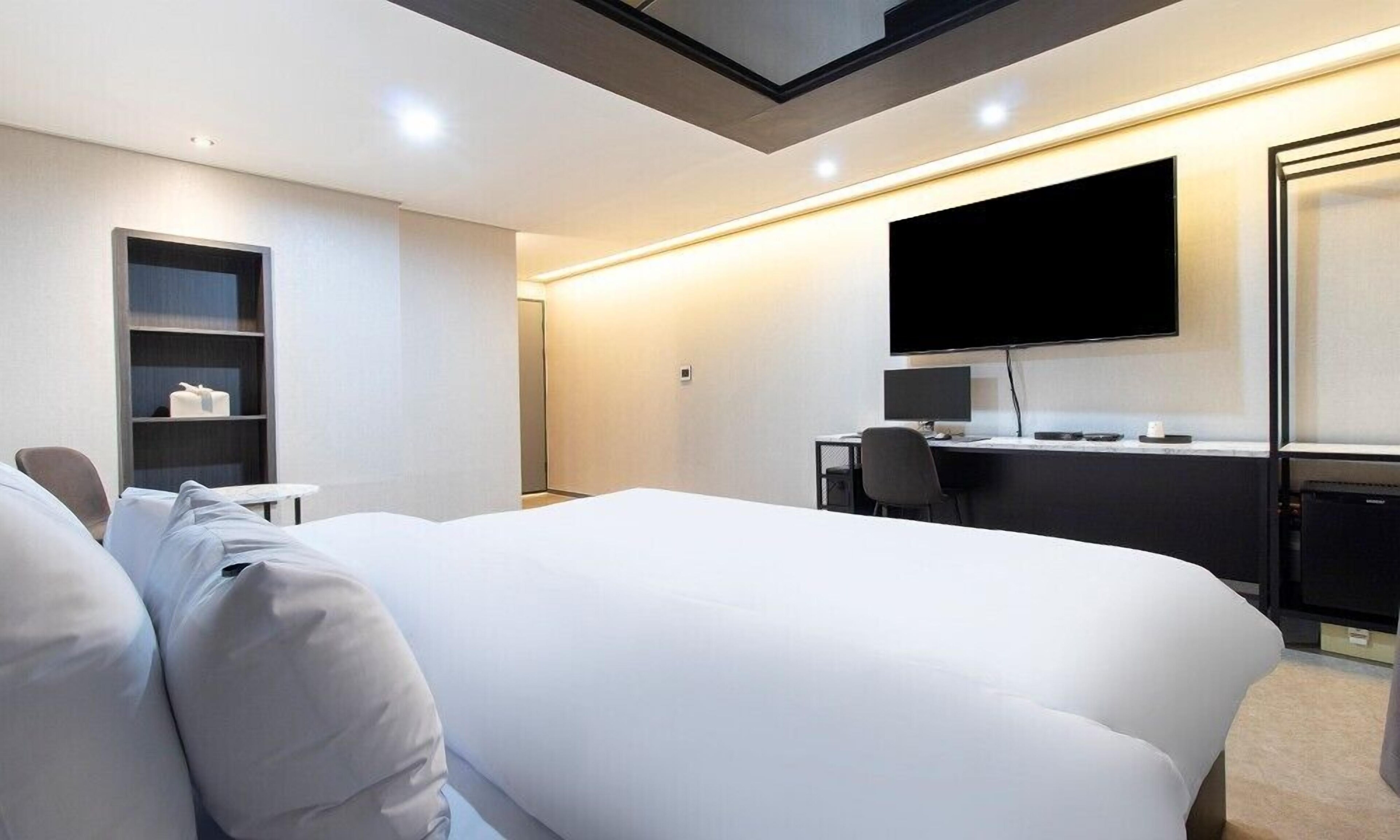 Hwaseong Stay13 Hotel