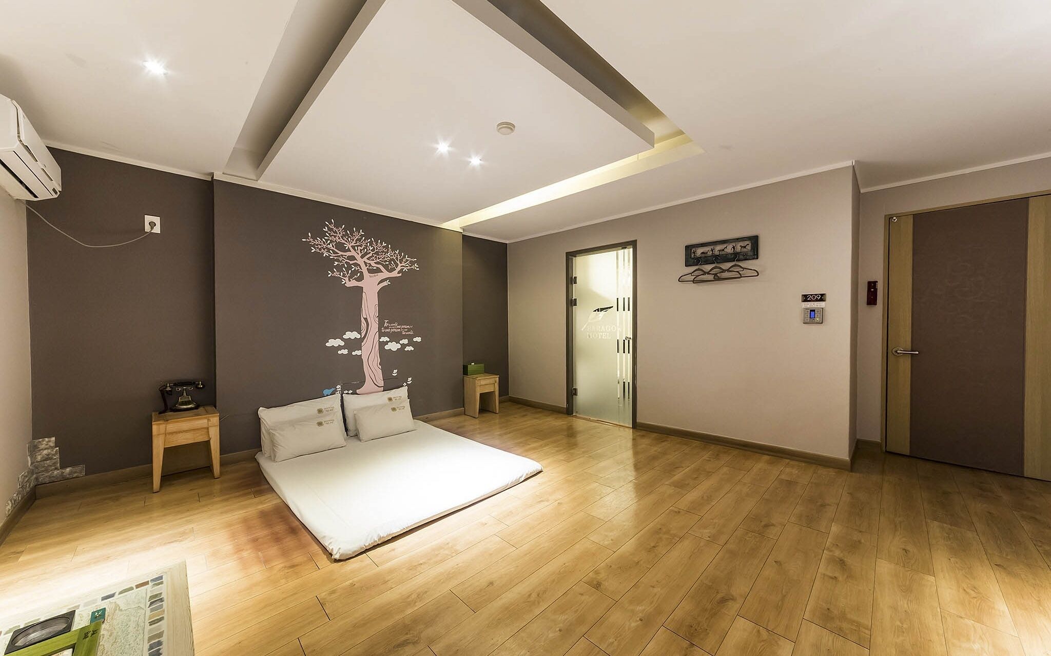 Hwaseong Wolmun Lavender Onchen Hotel