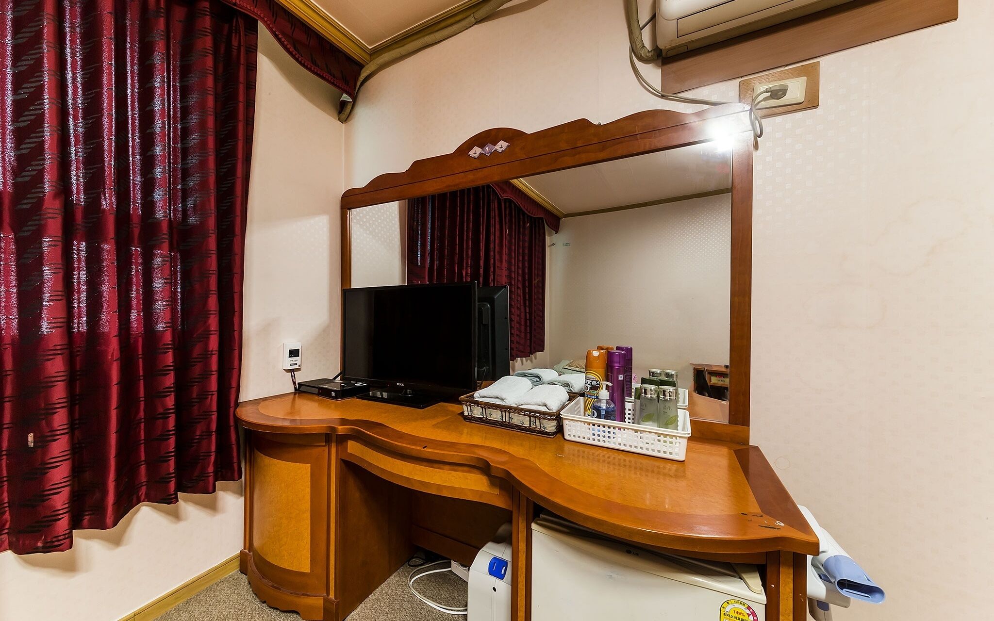 Hwaseong Yedawon Motel