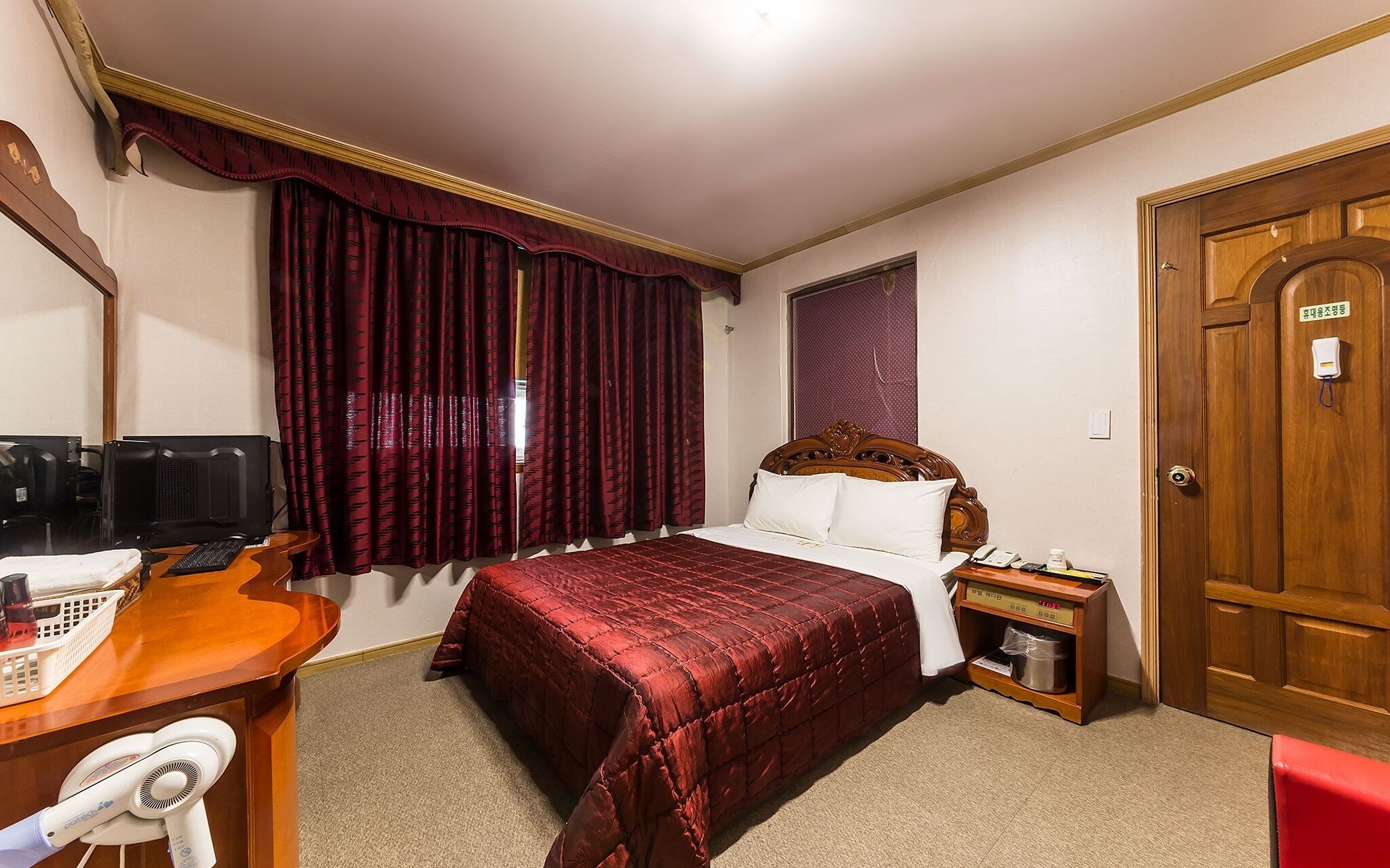 Hwaseong Yedawon Motel