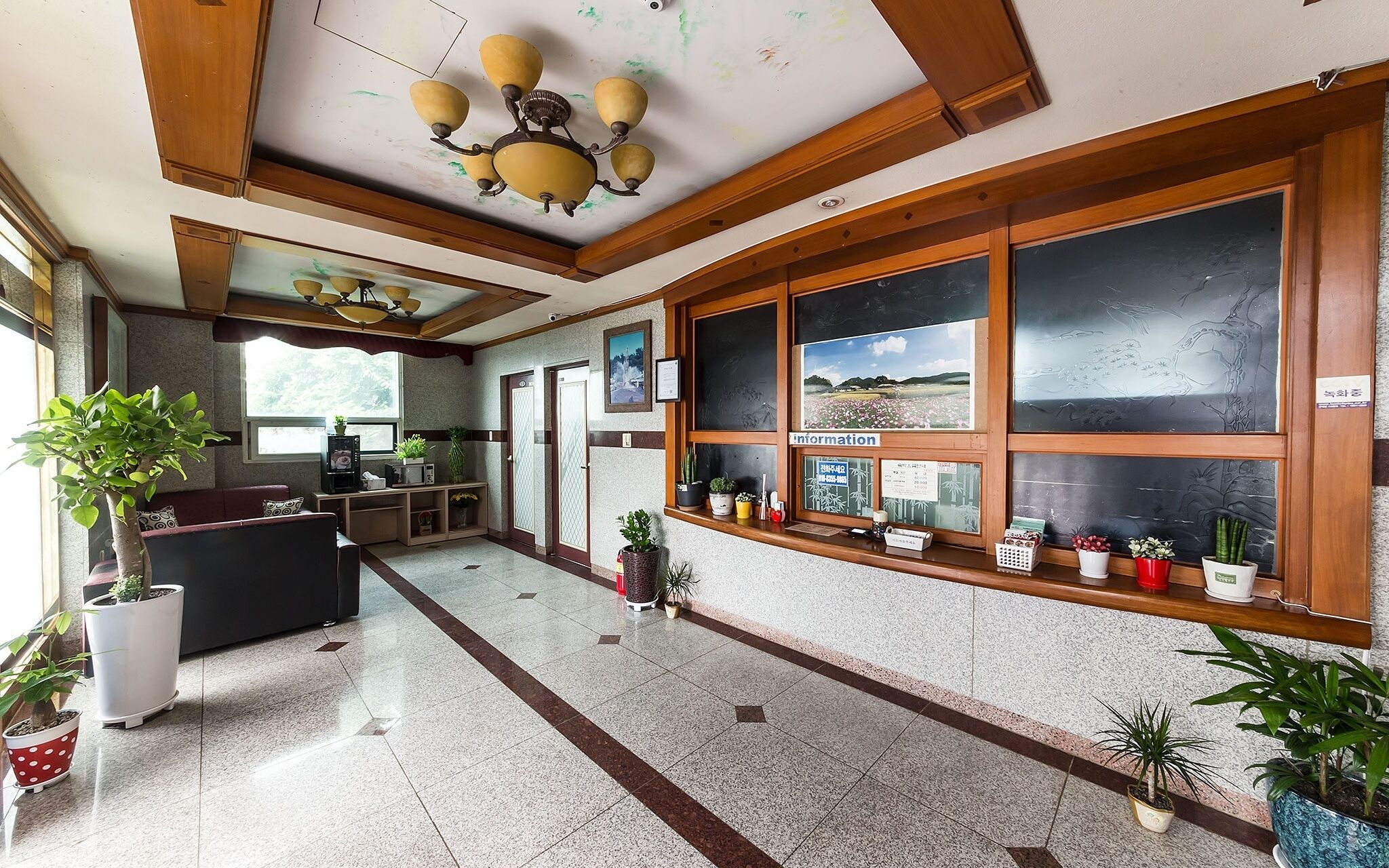 Hwaseong Yedawon Motel