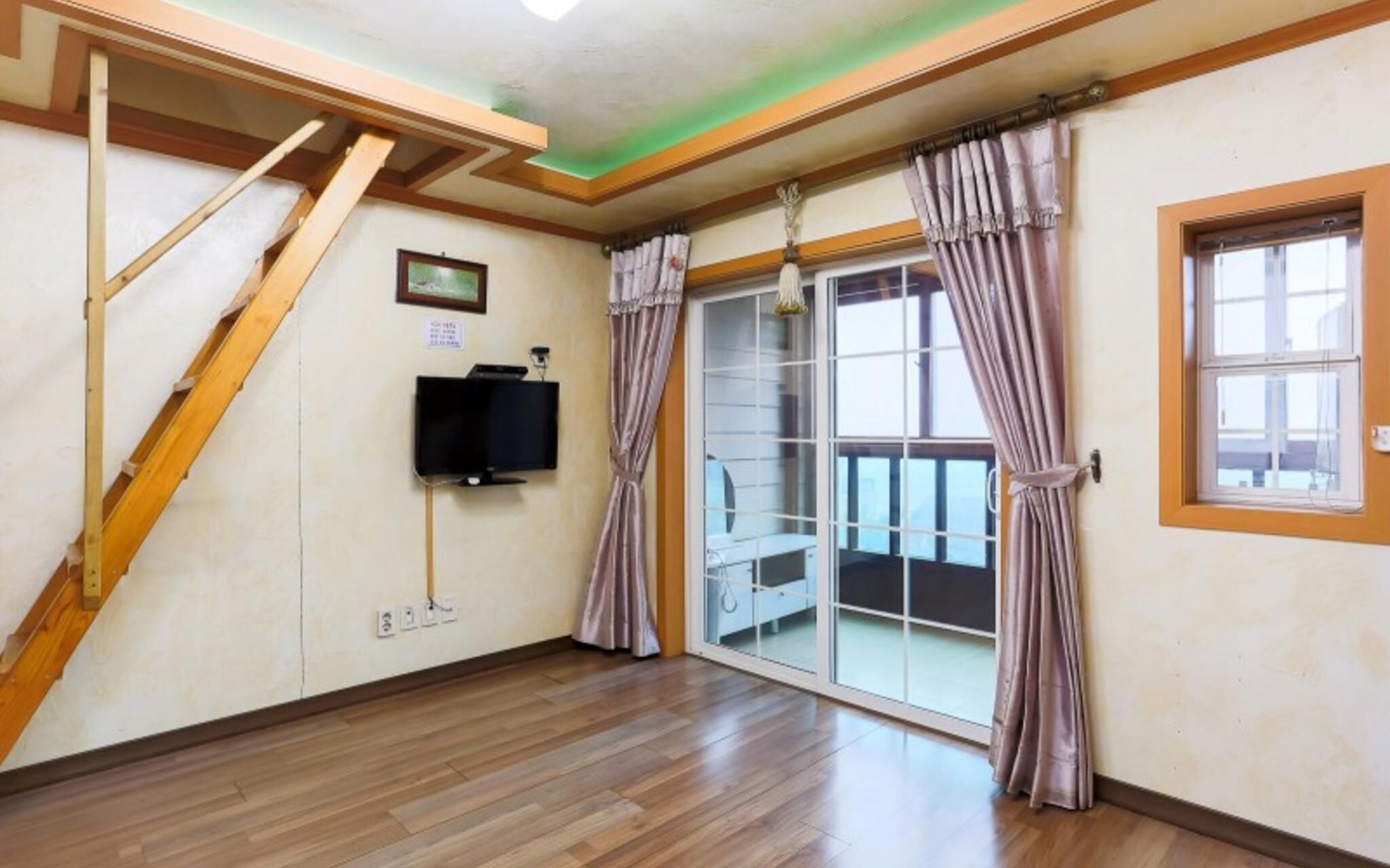 Hwaseong Yeoulteo Pension