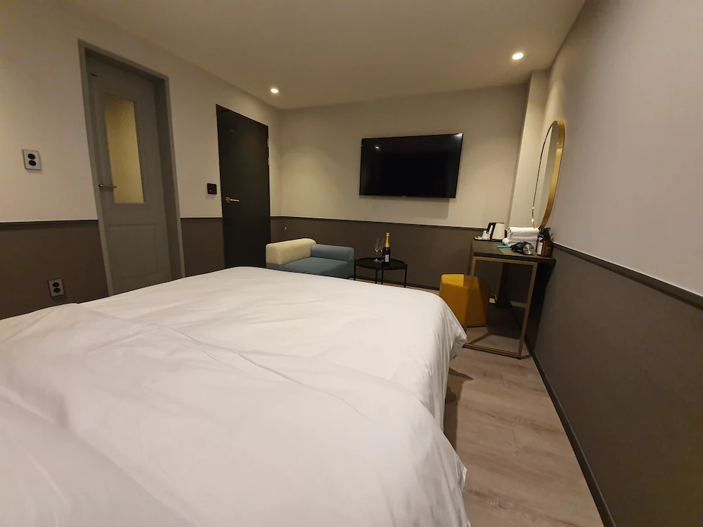 Brown-Dot Hotel Pyeongtaek Songtan