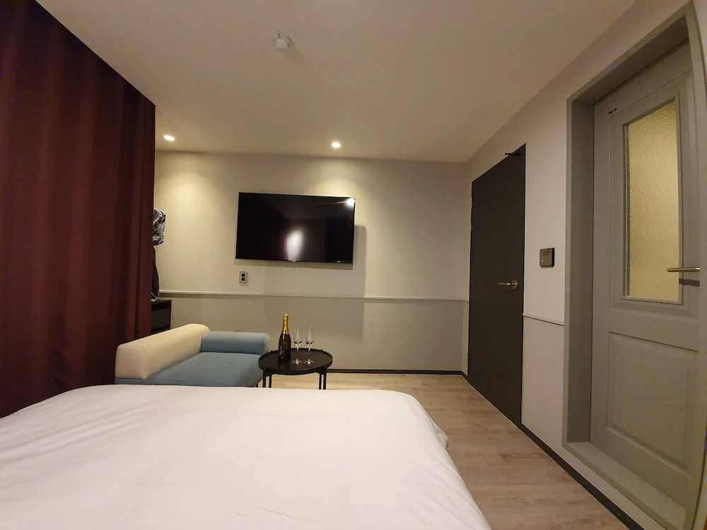 Brown-Dot Hotel Pyeongtaek Songtan