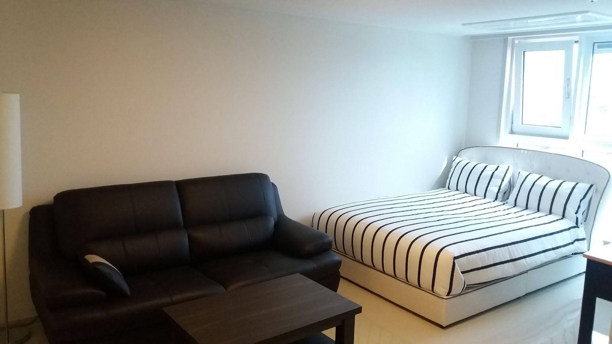 Hilltop Forest Residence