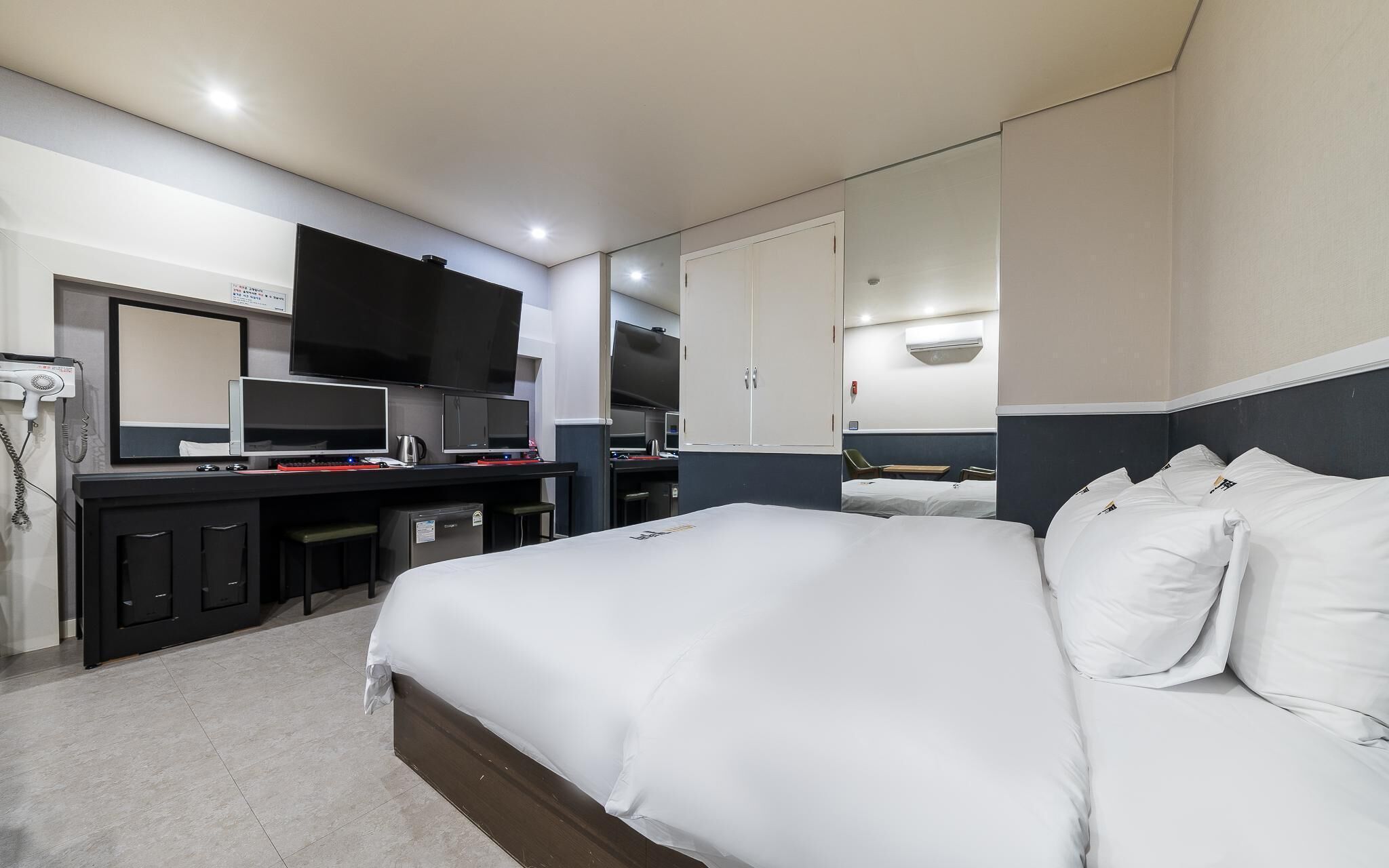 Pyeongtaek Gallery Hotel