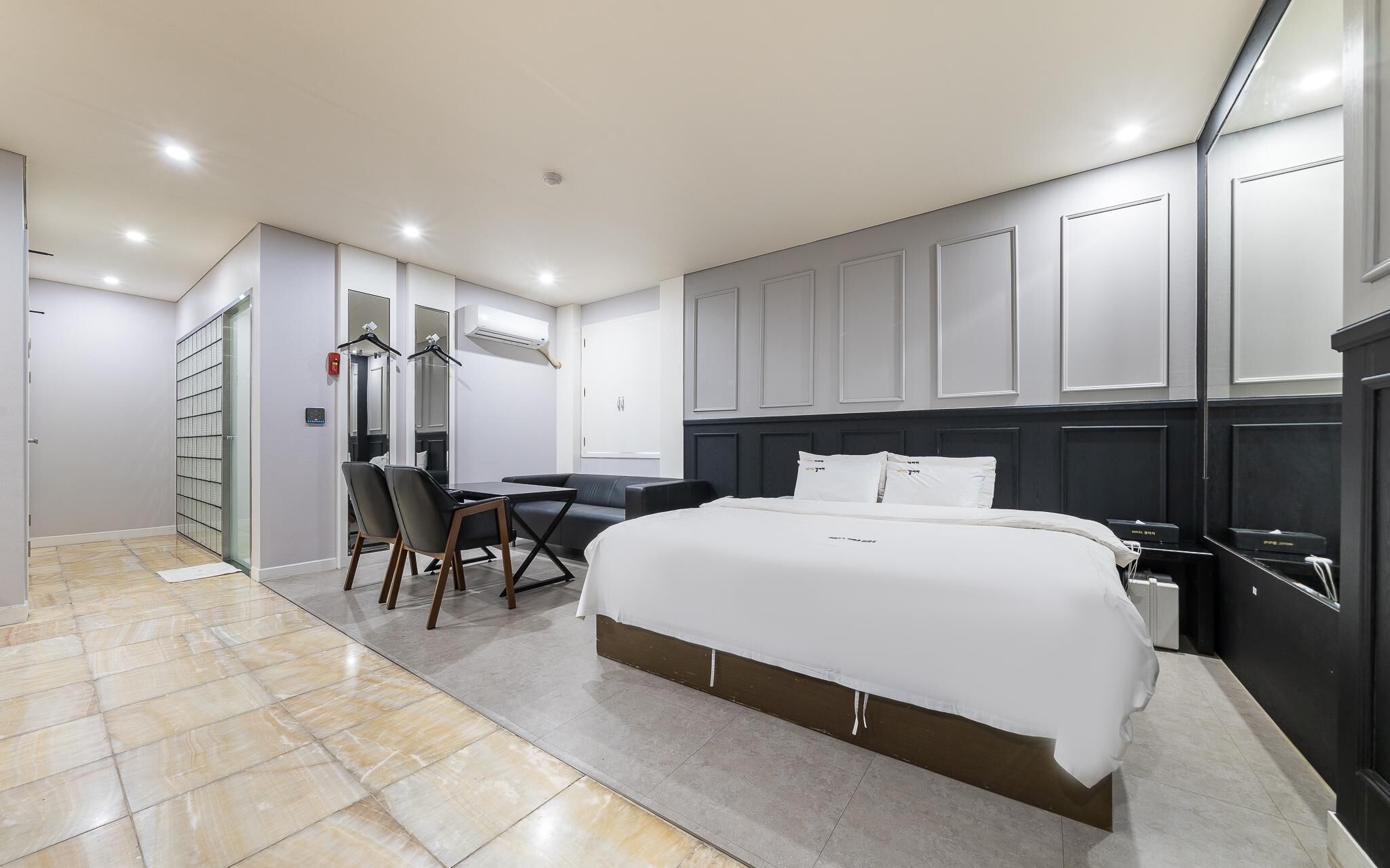 Pyeongtaek Gallery Hotel