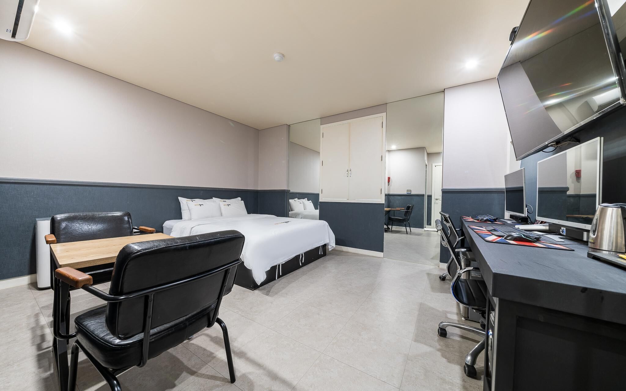 Pyeongtaek Gallery Hotel