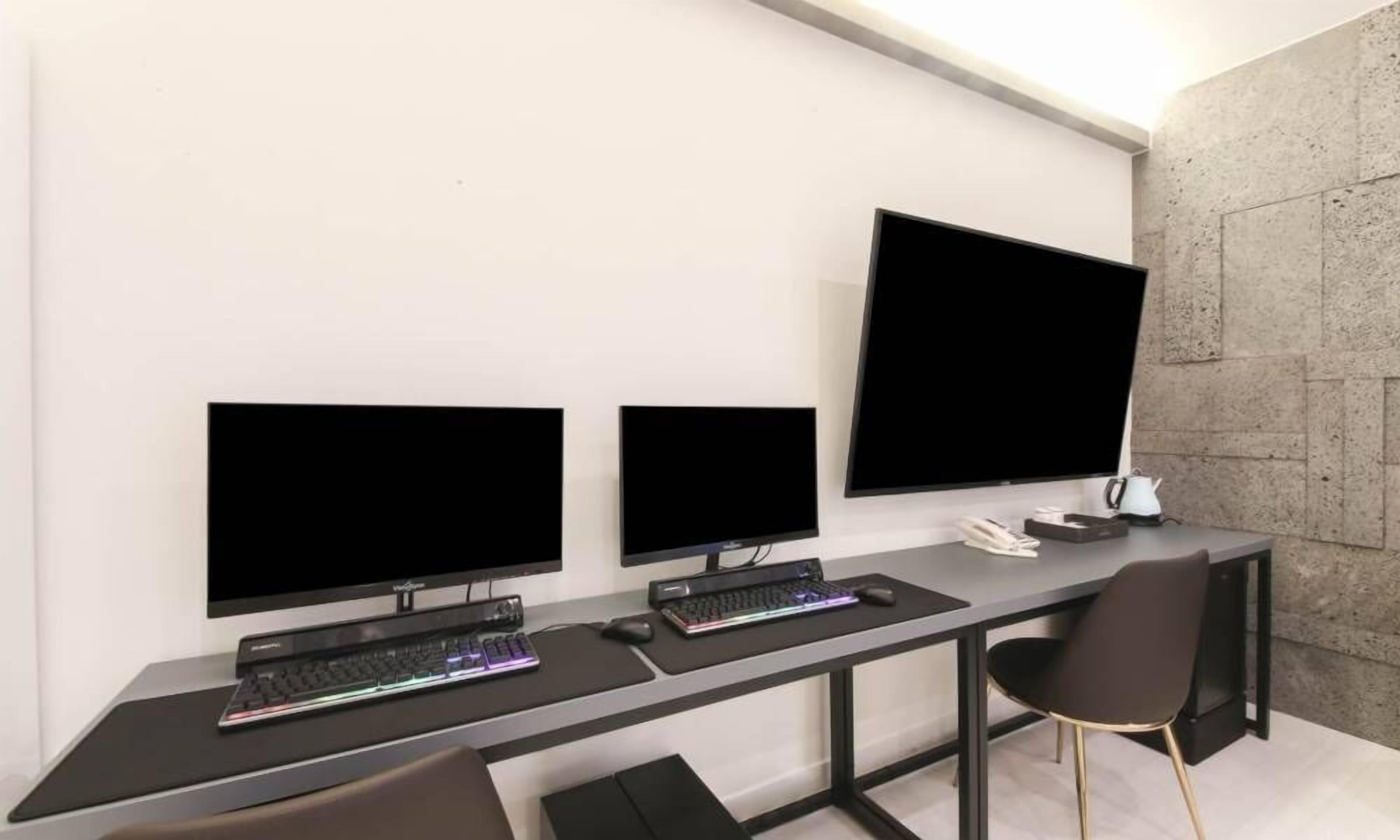 Pyeongtaek Godeok Richstay Hotel