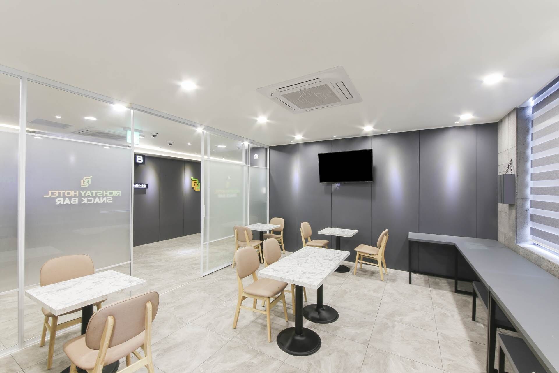 Pyeongtaek Godeok Richstay Hotel