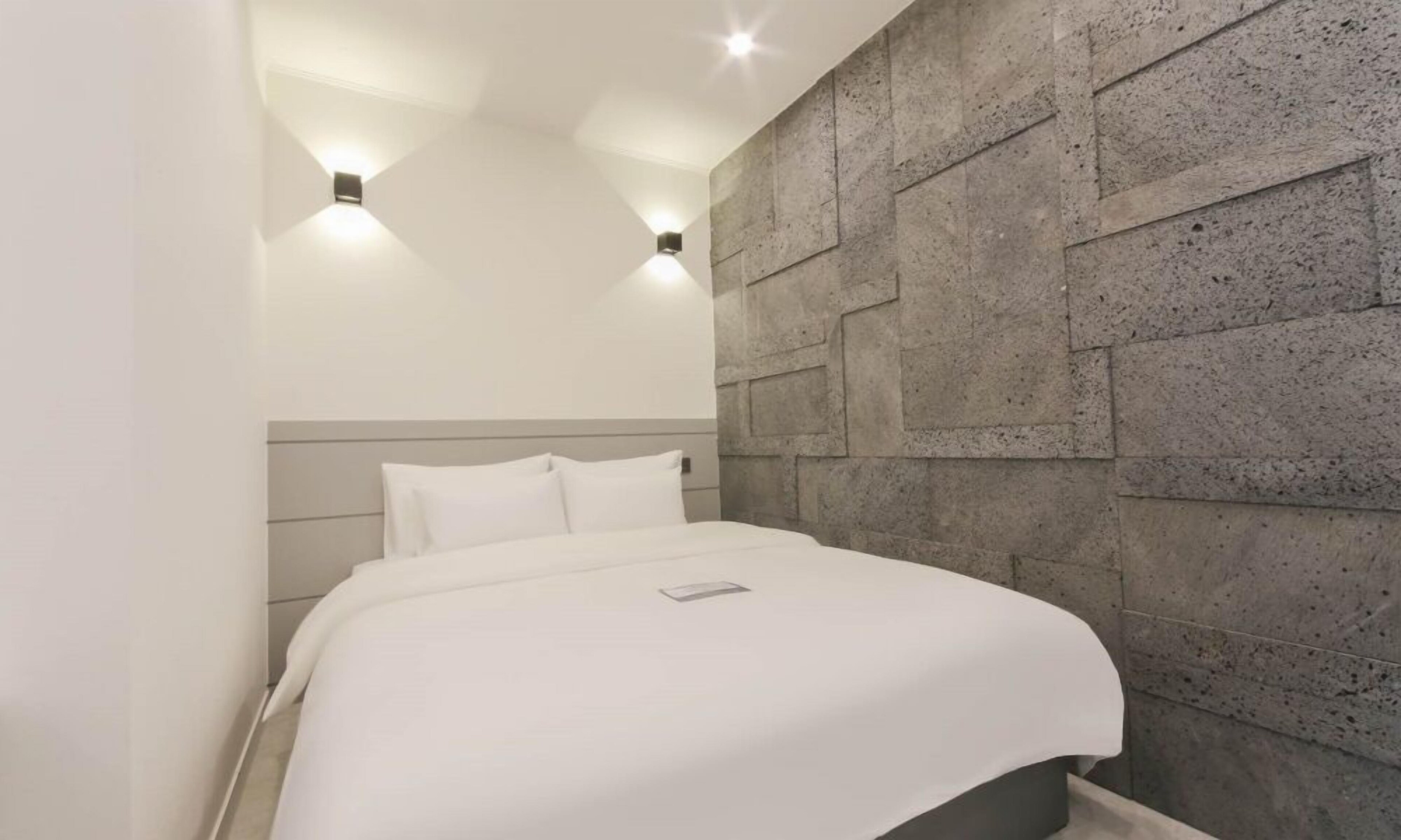 Pyeongtaek Godeok Richstay Hotel