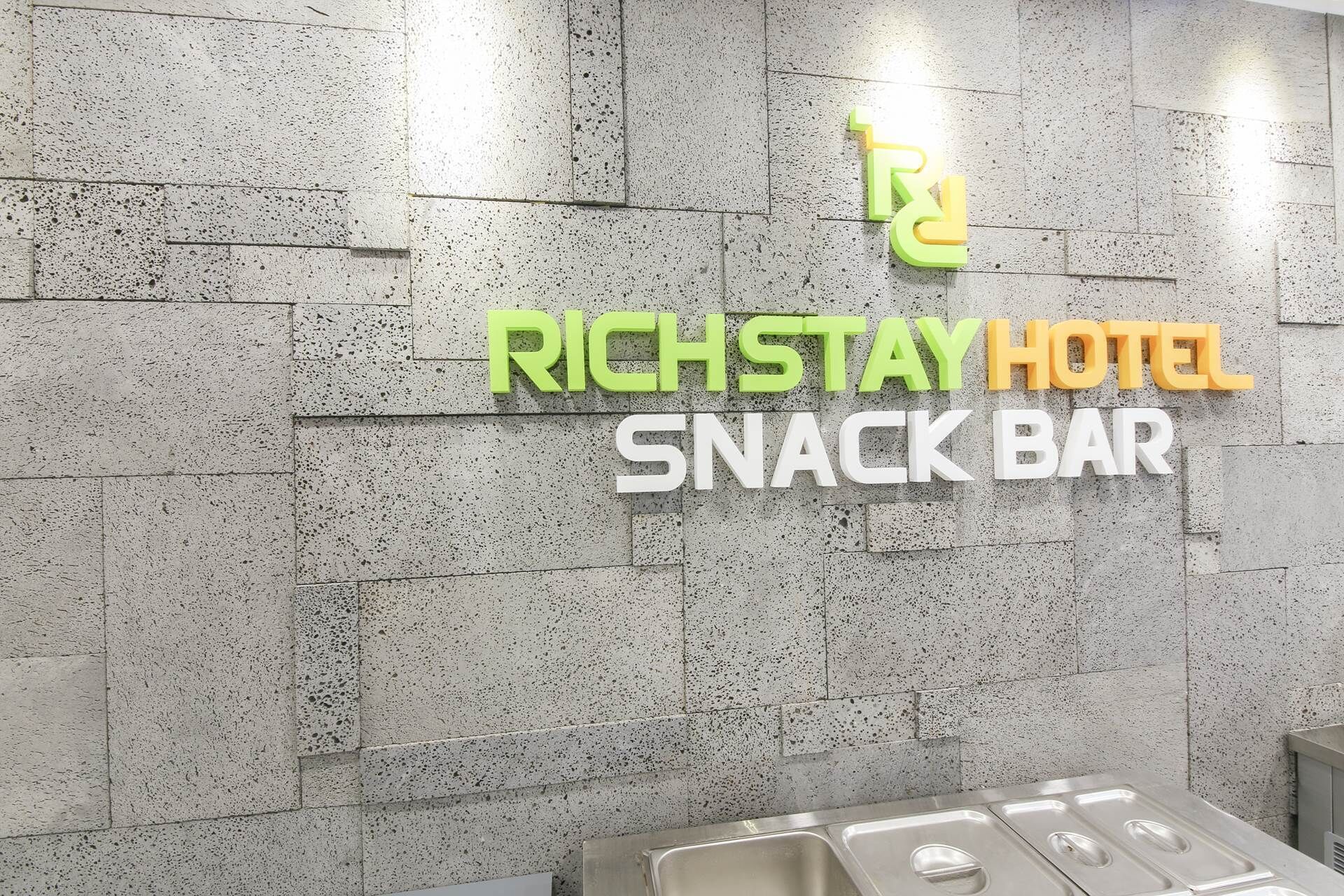 Pyeongtaek Godeok Richstay Hotel
