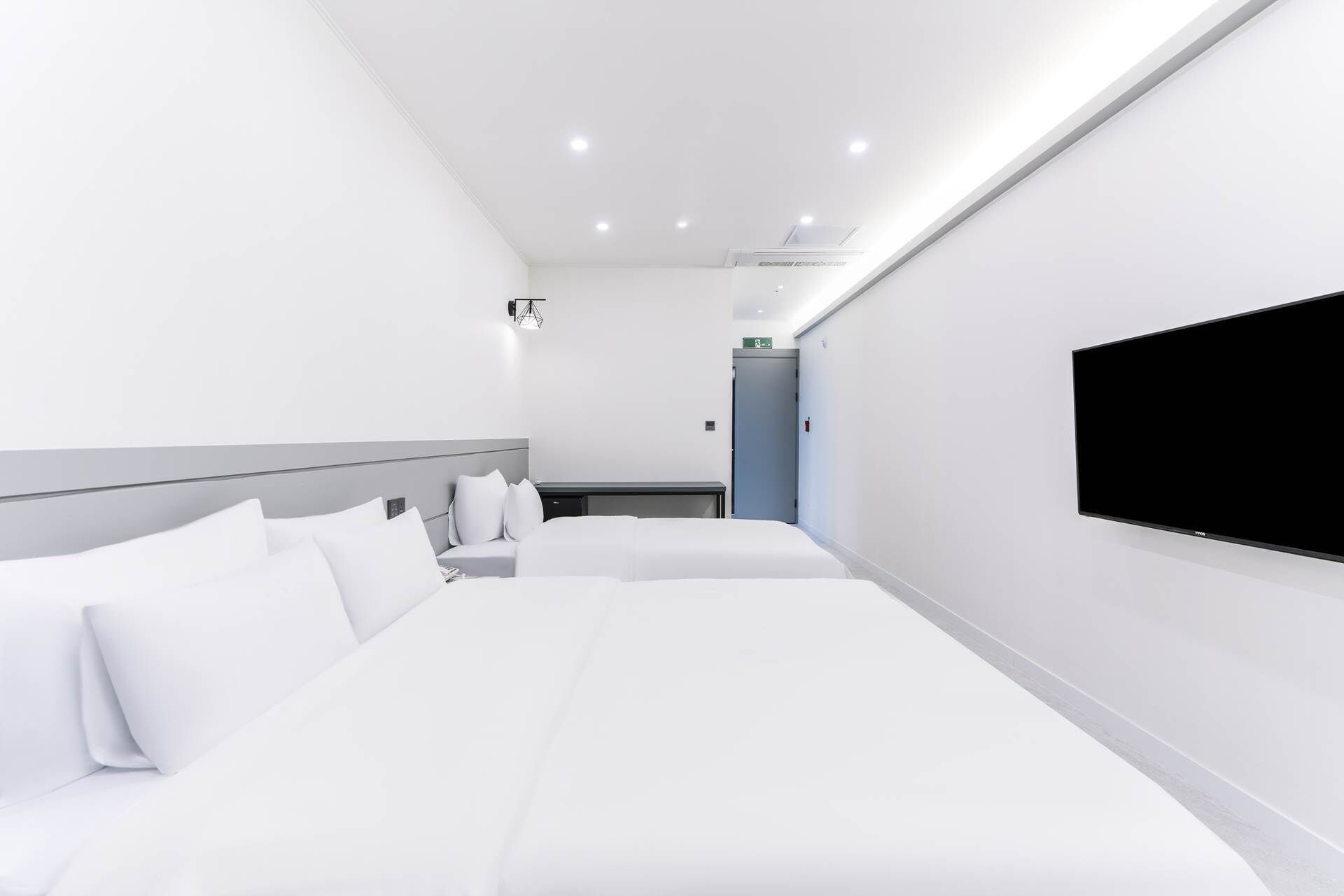 Pyeongtaek Godeok Richstay Hotel