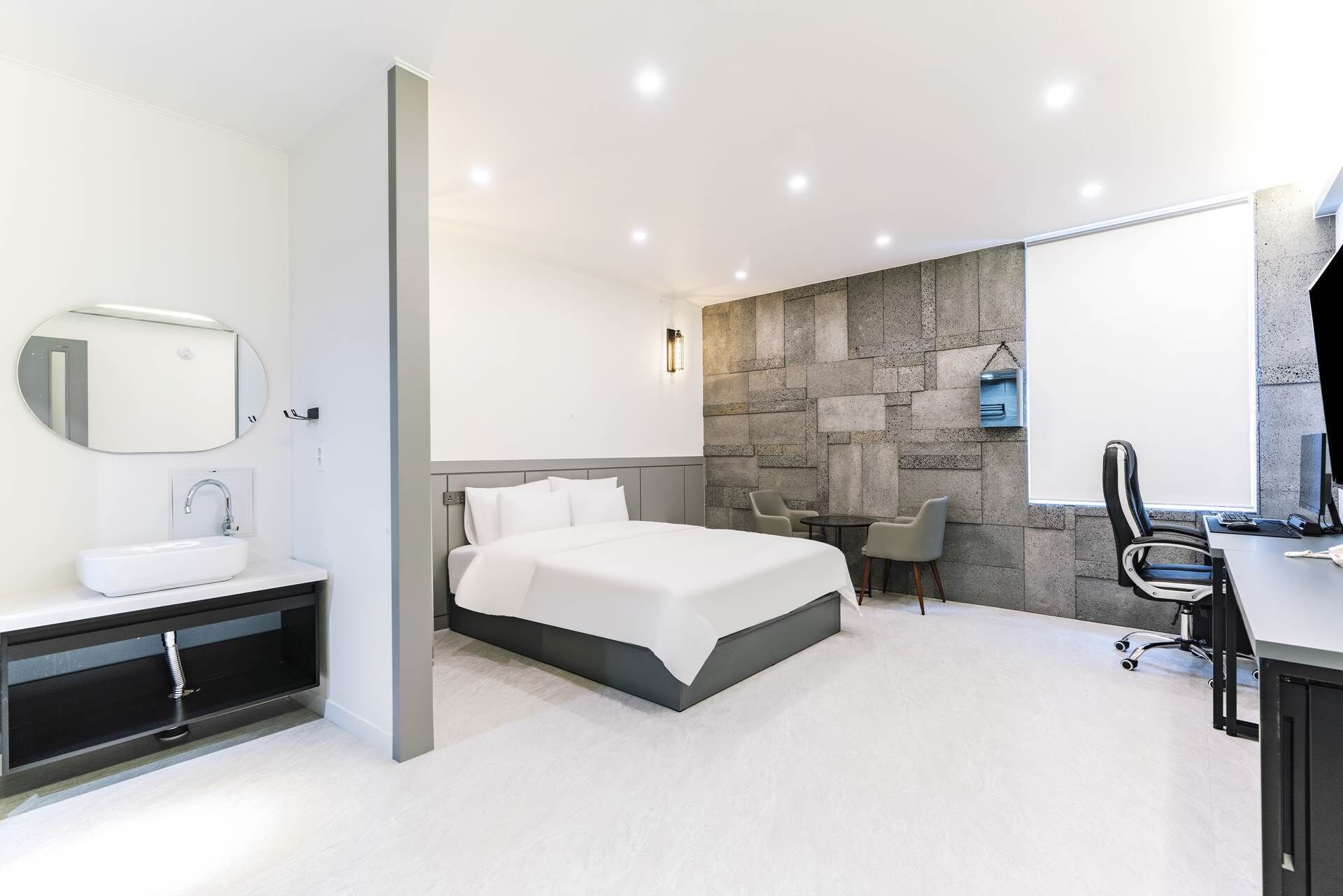 Pyeongtaek Godeok Richstay Hotel