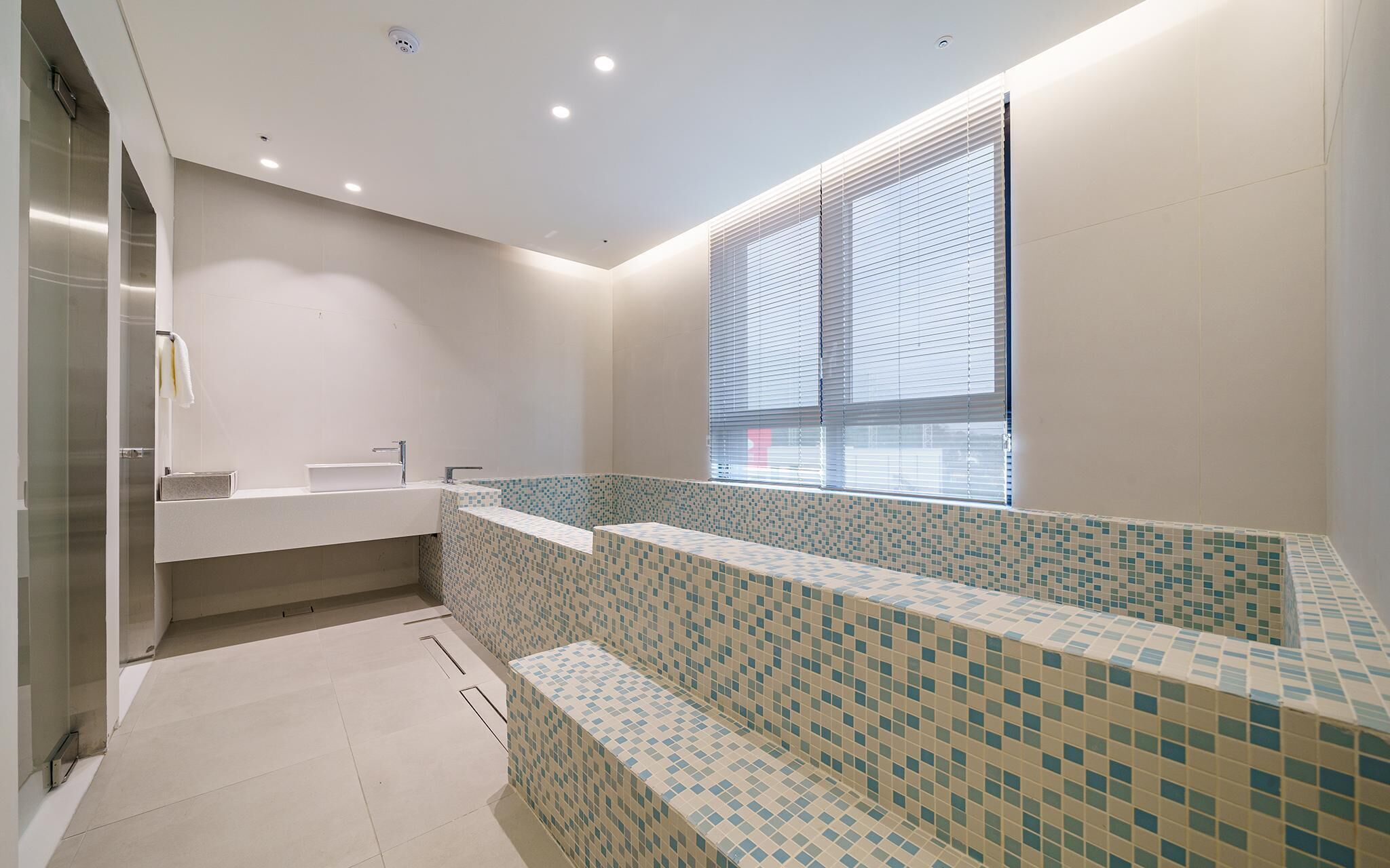 Pyeongtaek La Seine Tourist Hotel