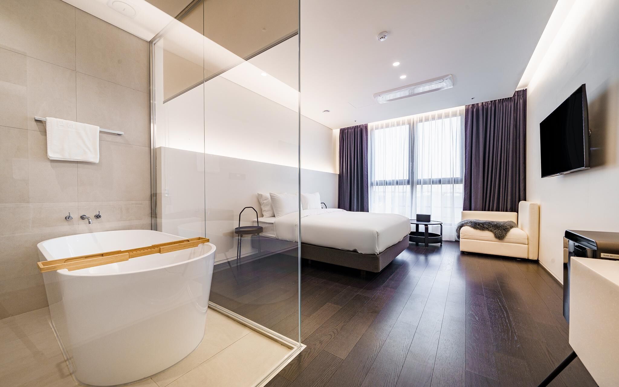 Pyeongtaek La Seine Tourist Hotel