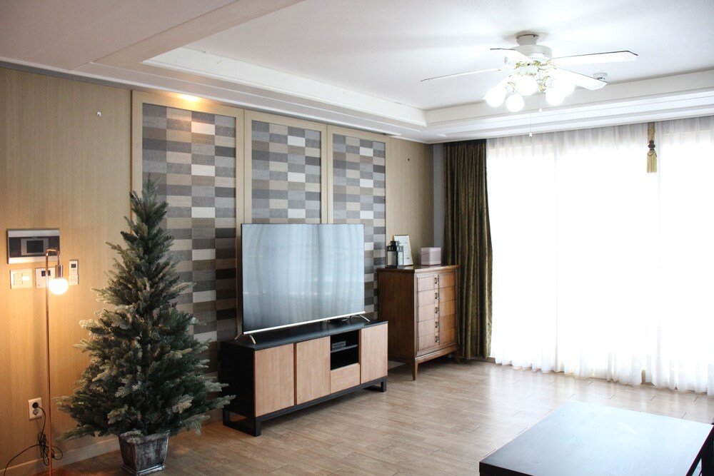 The American House of Camp Humphreys