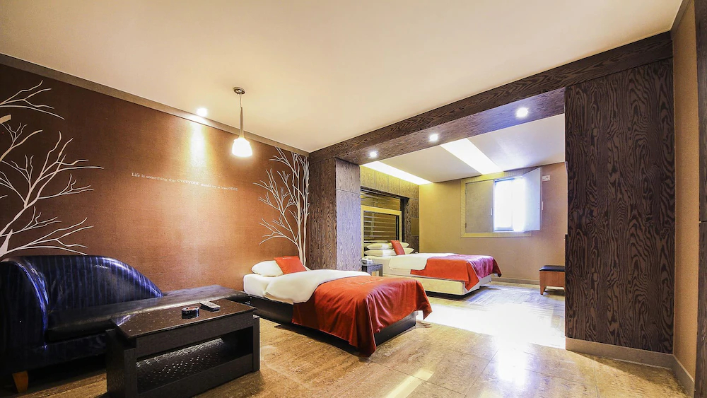 Hotel On