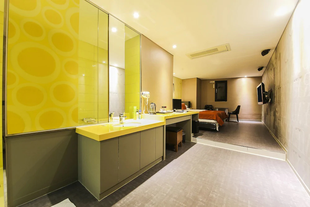 Hotel On