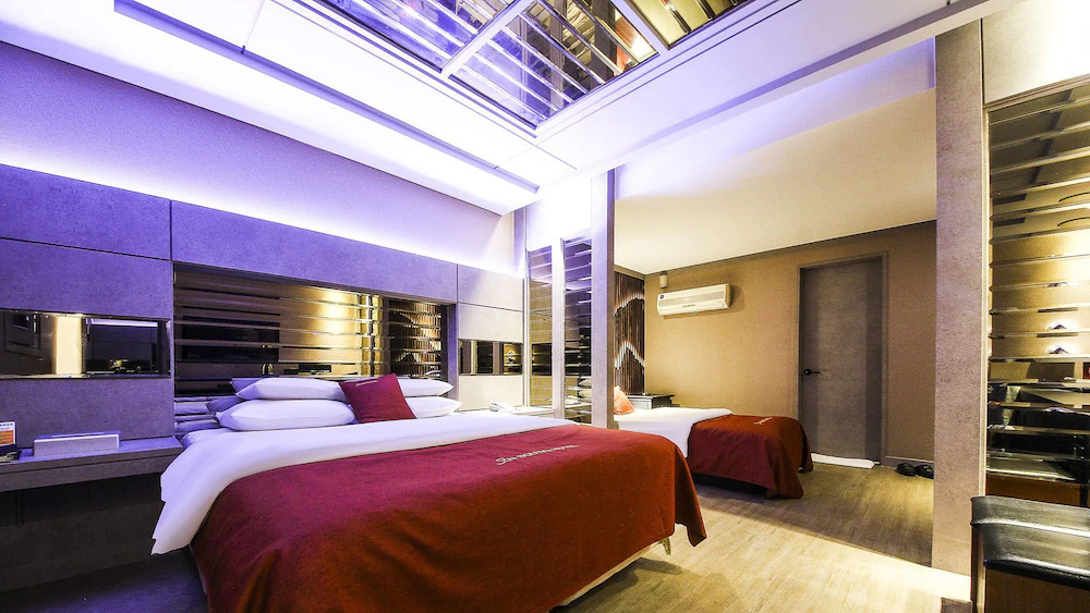 Hotel On