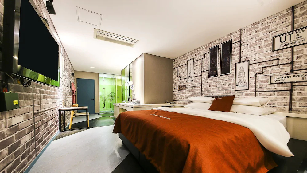 Hotel On