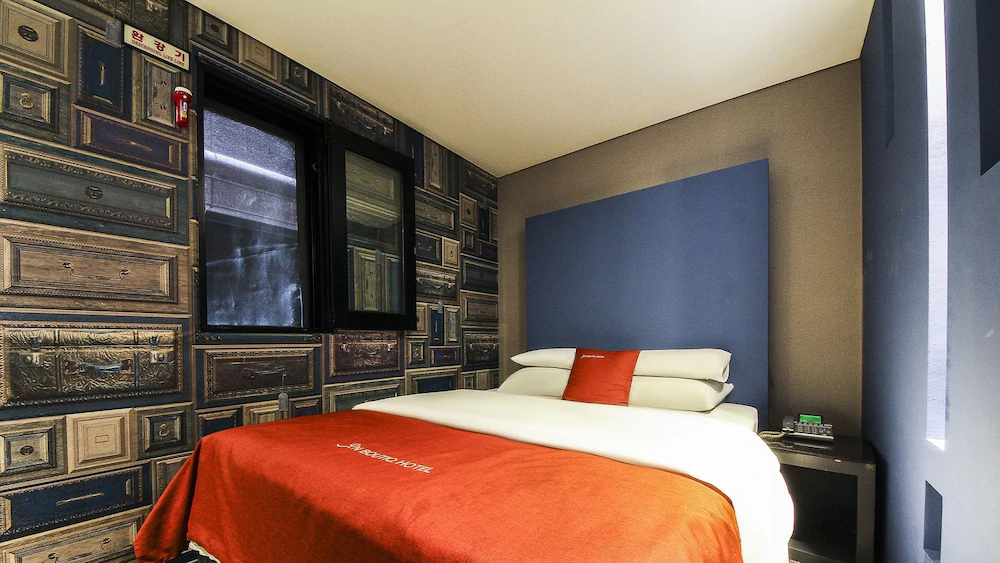 Hotel On