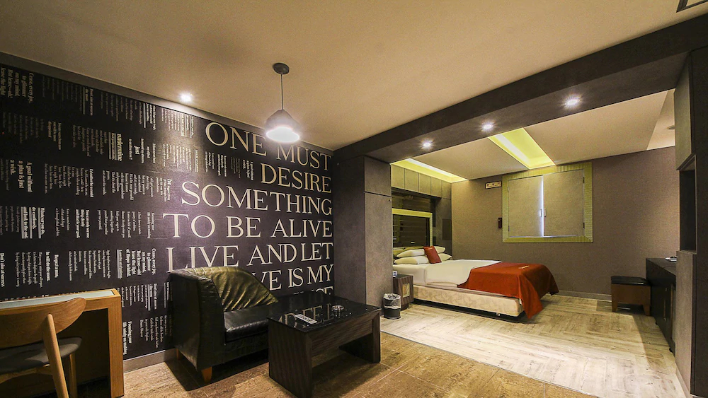 Hotel On