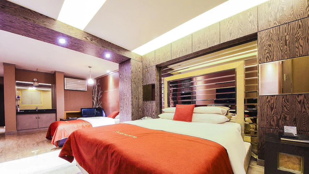 Hotel On