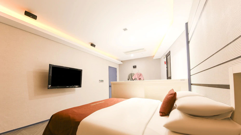Hotel On