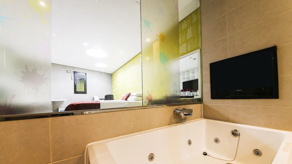 Hotel On