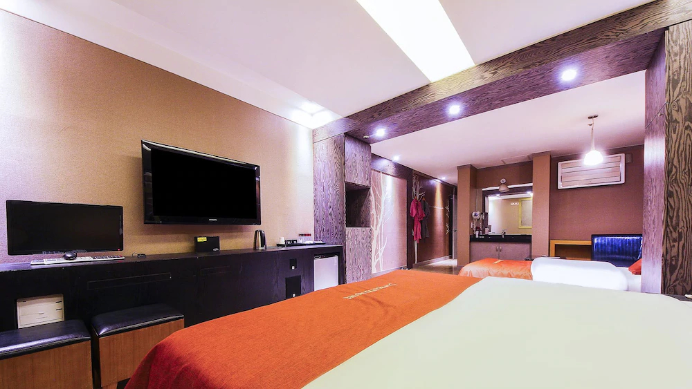 Hotel On