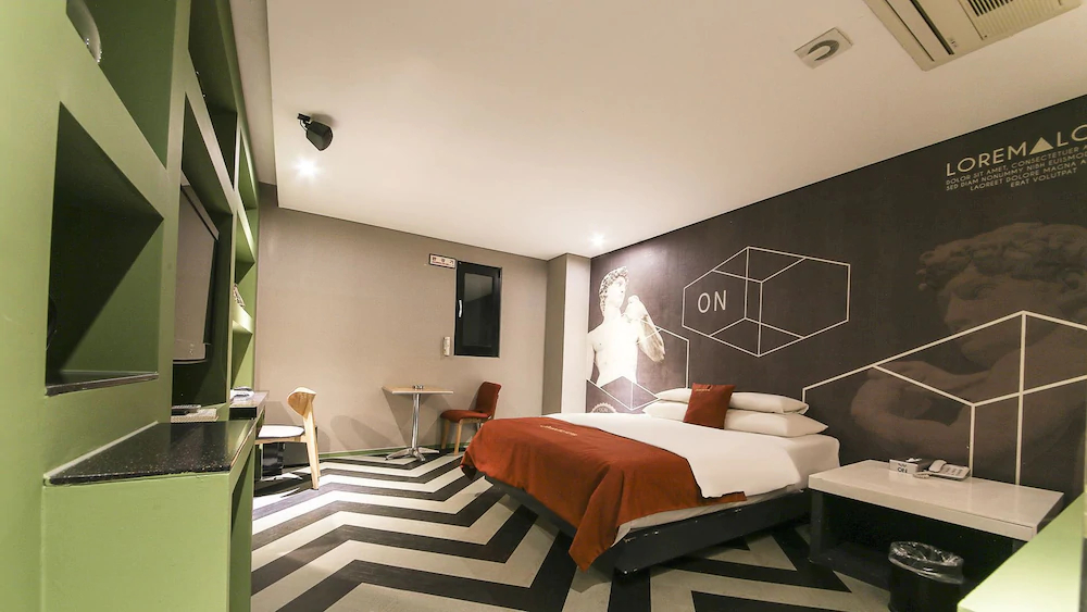 Hotel On