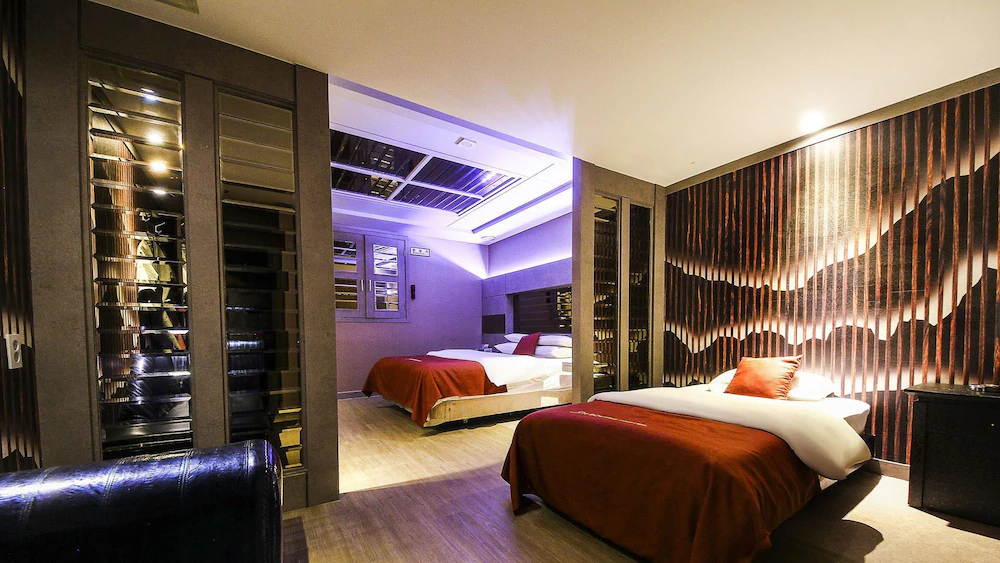 Hotel On